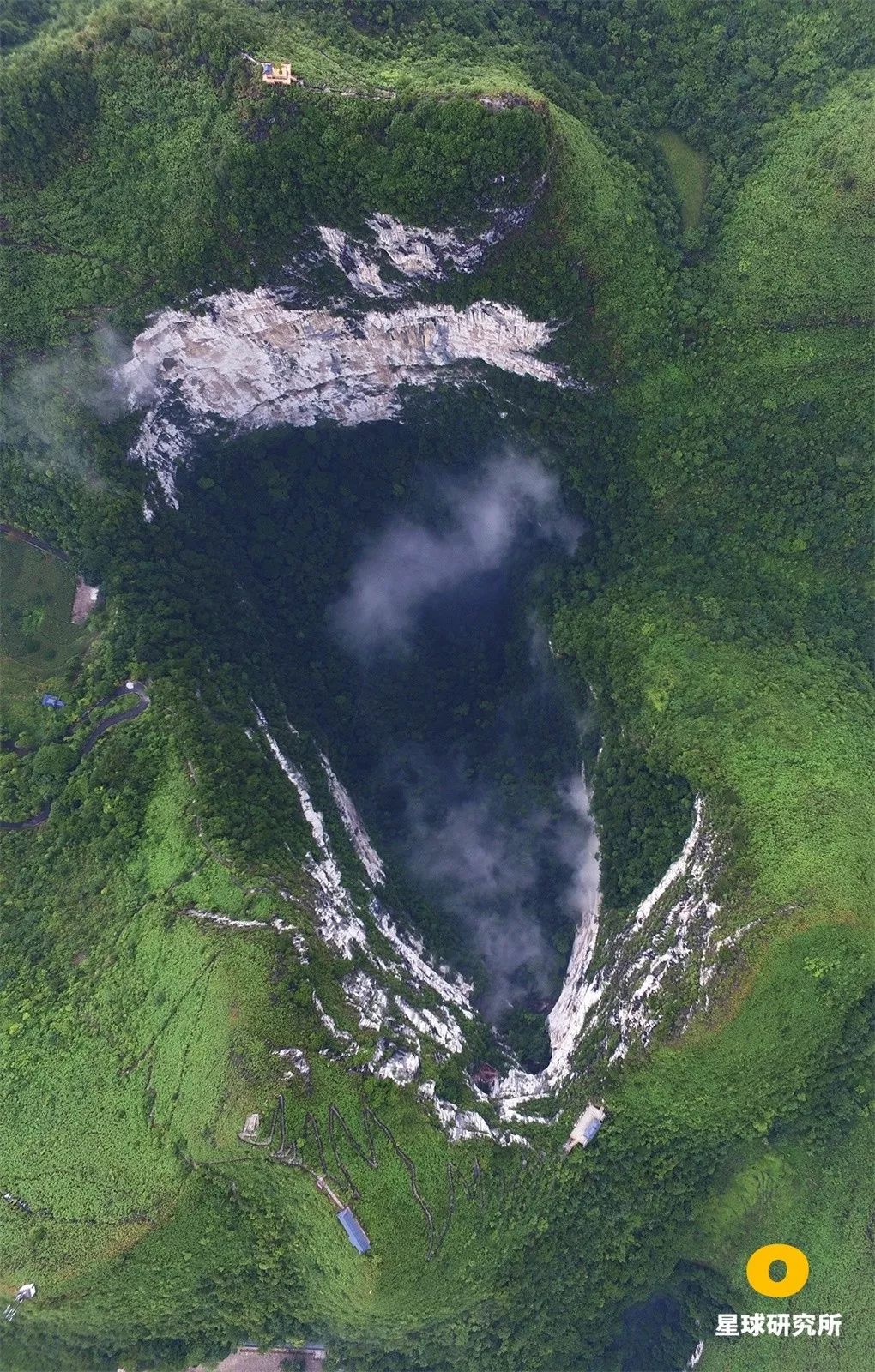 中国南方喀斯特的组成,中国南方喀斯特地貌原因