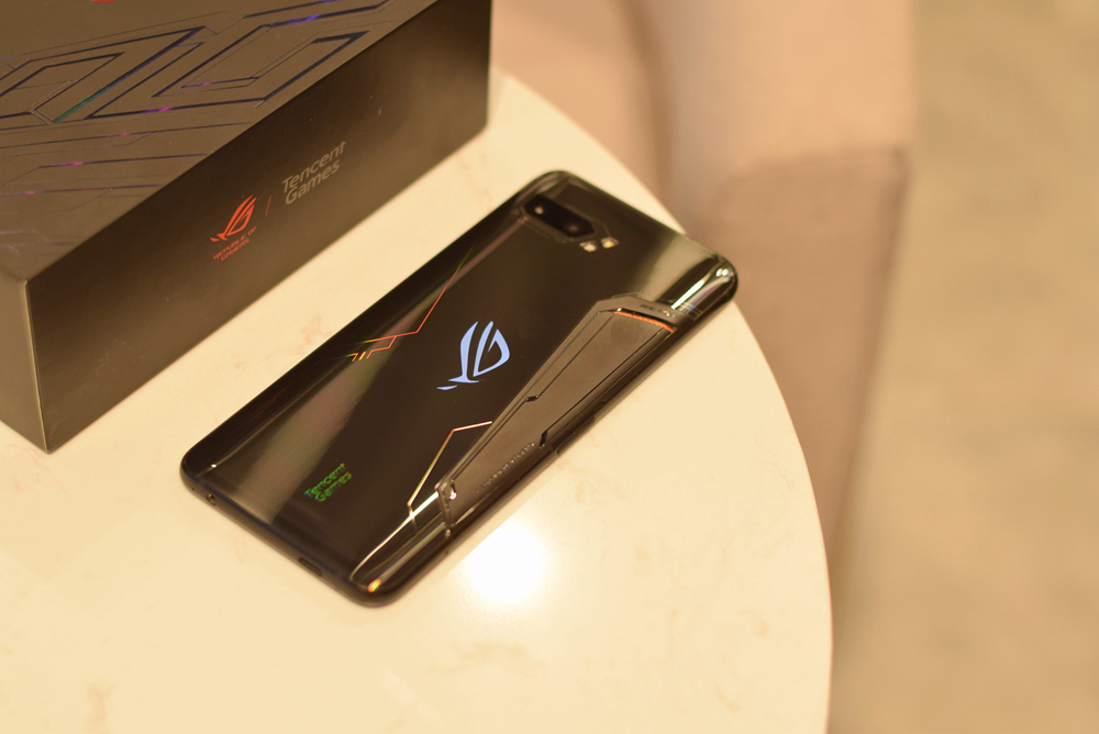 rog游戏手机2最新评测,rog游戏手机2测评5999