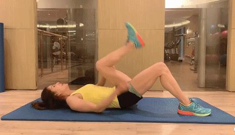 56岁的李若彤怎么保持身材的,小龙女李若彤健身前后对比