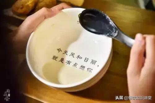 这个品牌用豆浆开了37家店成网红比喜茶、奈雪、茶颜悦色还会玩