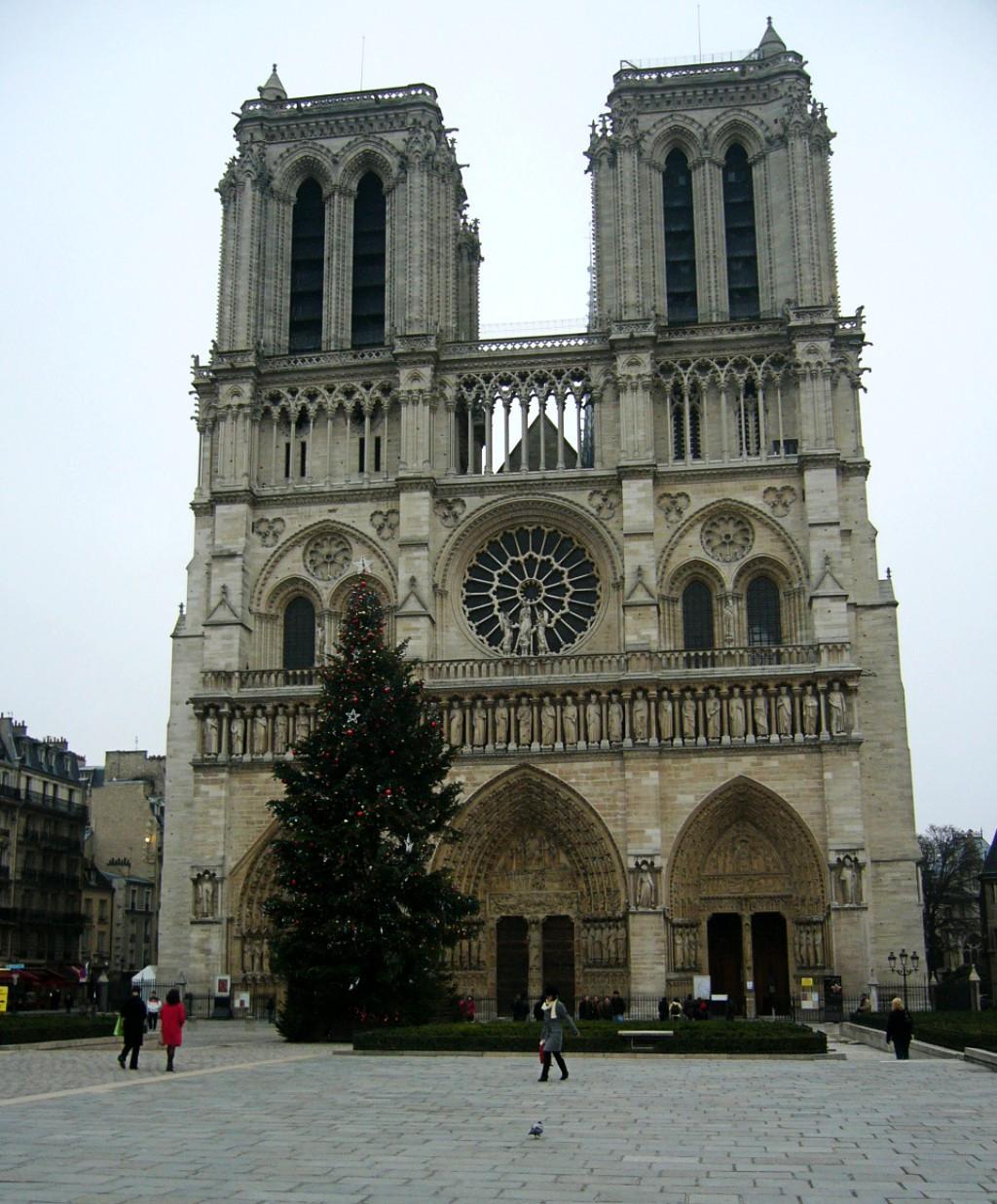 法国巴黎天气预报,法国巴黎时装秀视频