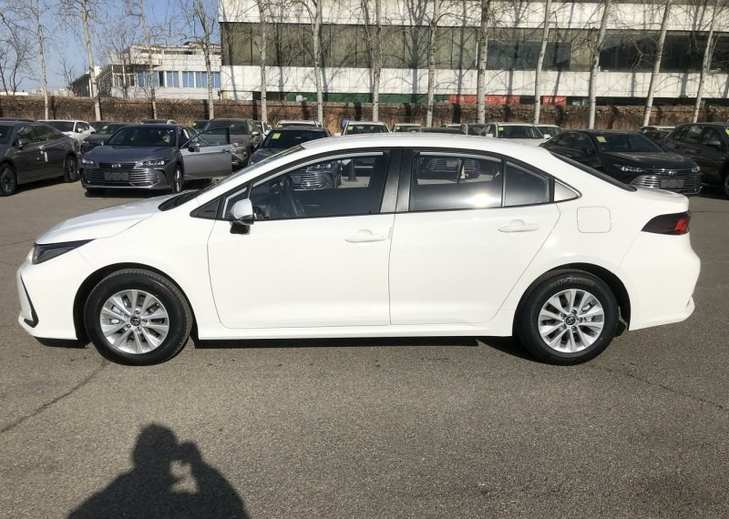 试驾1.5L卡罗拉，动力毫不迟滞、驾乘感受平顺稳定