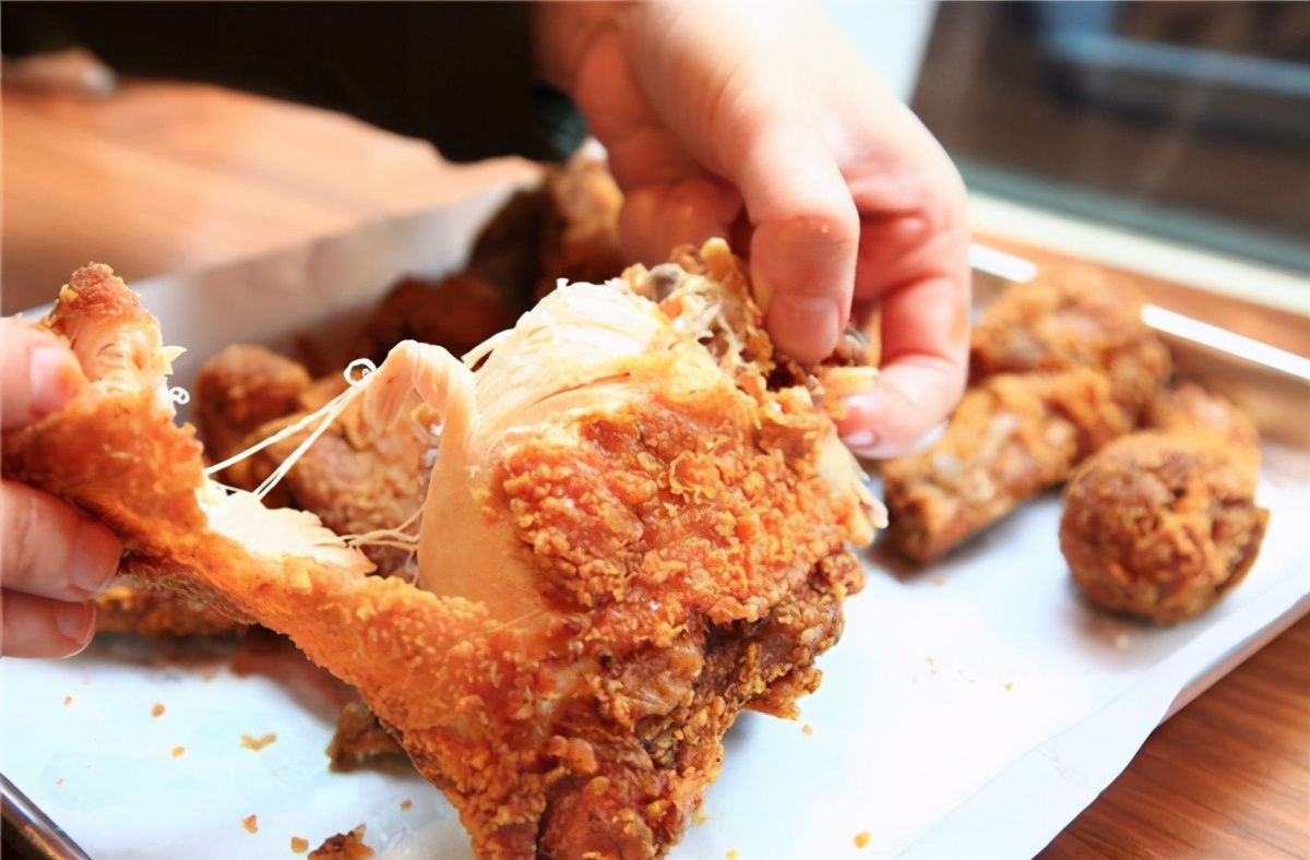 中式炸鸡和韩国炸鸡对比,测评三种韩国炸鸡