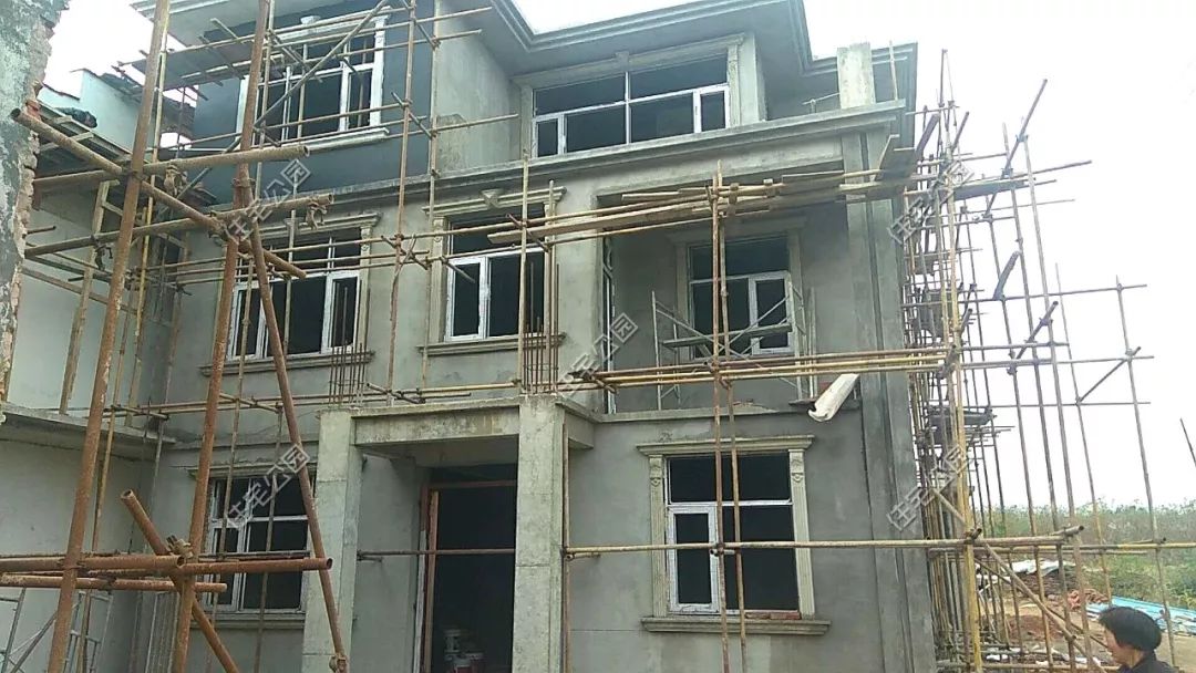 框架建房基础施工,农村建房框架结构哪里找施工队