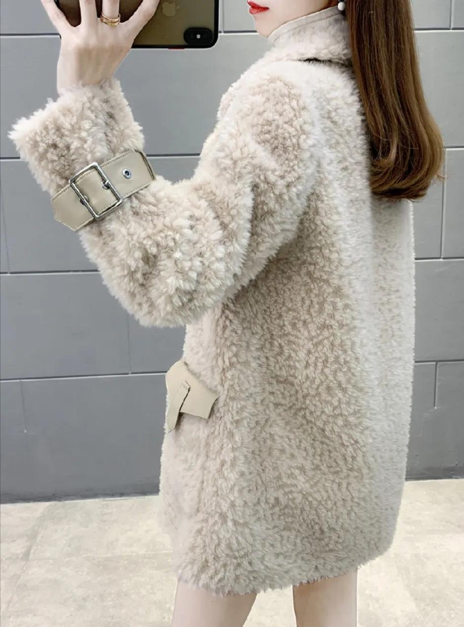 仿皮草外套物美价廉、美丽大方、时髦上档次