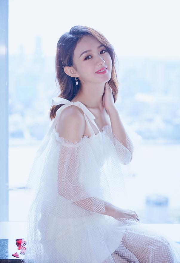 赵丽颖穿格子短裙,赵丽颖穿全部吊带裙