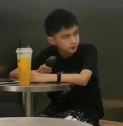 素人帅哥闪照合集,素人帅哥集锦