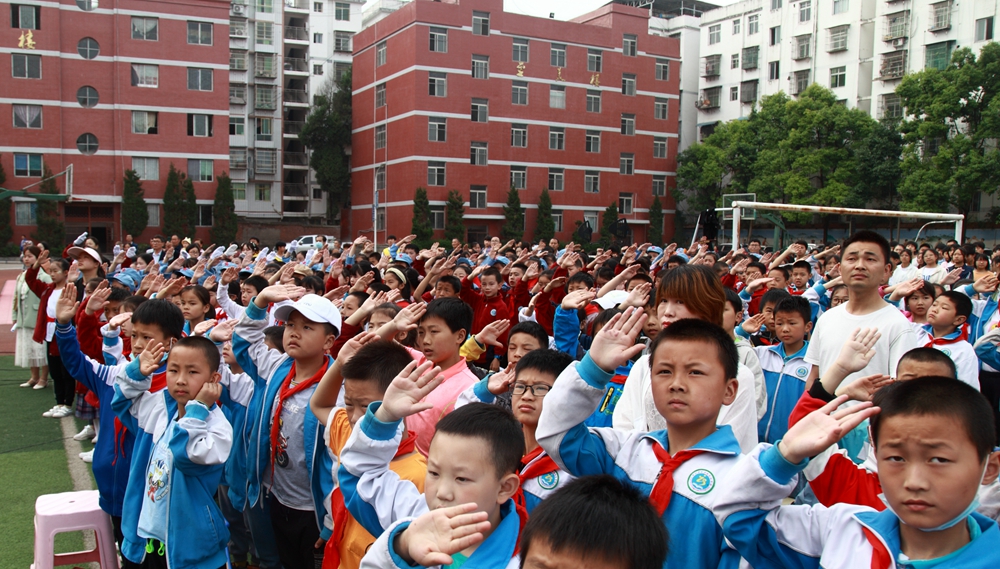 长赤镇龙池学校庆祝六一,龙池中小学艺术节