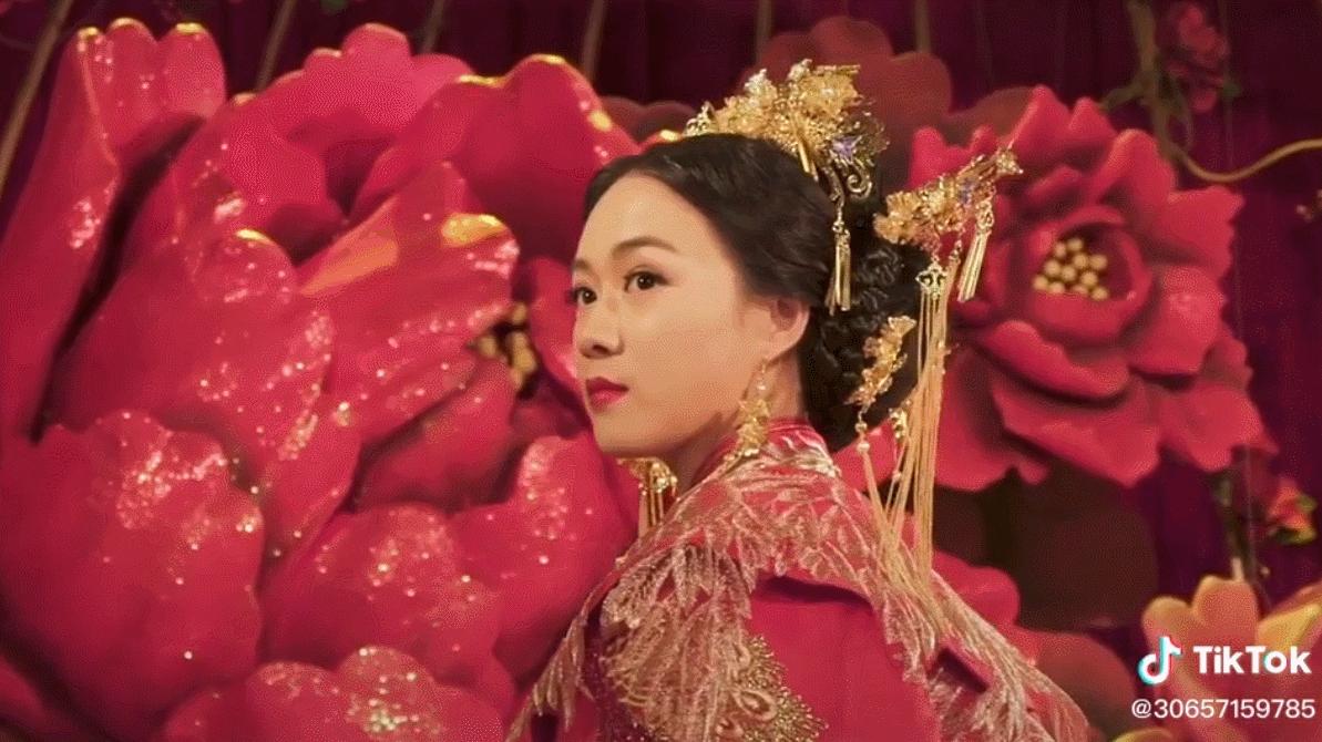 中式婚礼火遍抖音,中式婚礼爆火