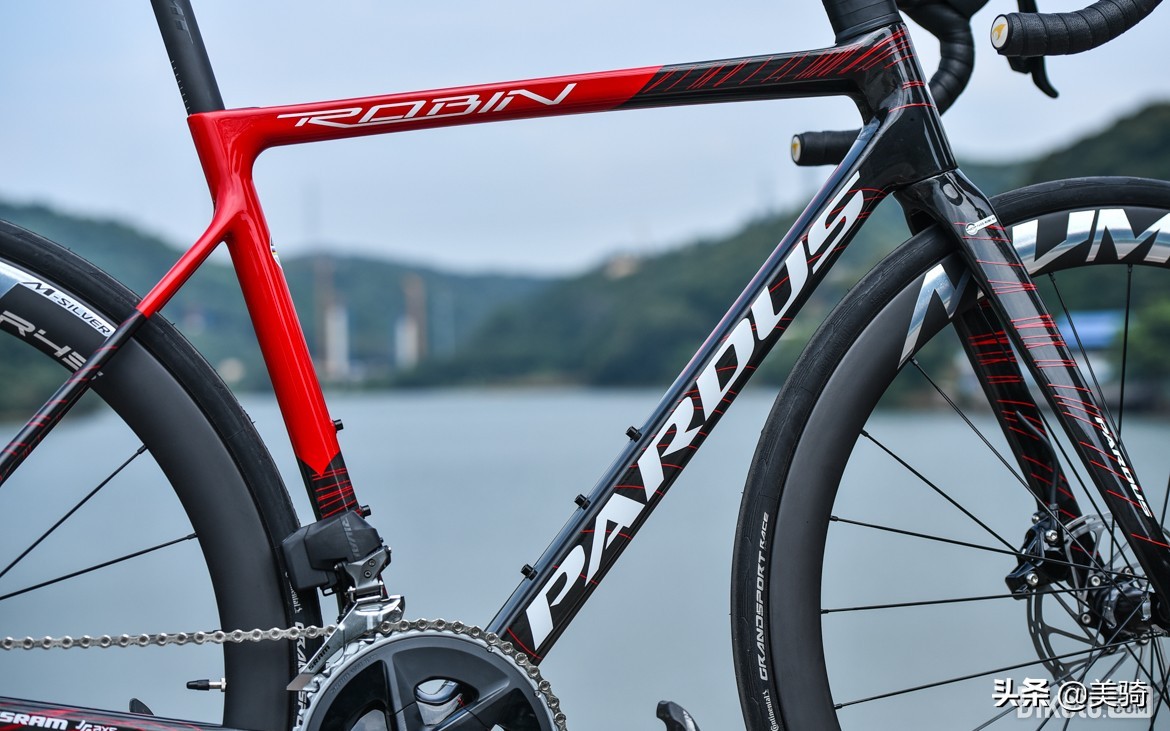 瑞豹robinevo和sparksramevo对比,瑞豹无线电变公路车