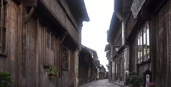 乌镇现在还值得去吗,乌镇是否值得去
