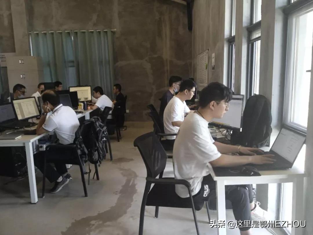 鄂州市有几个飞机机场,鄂州两个机场