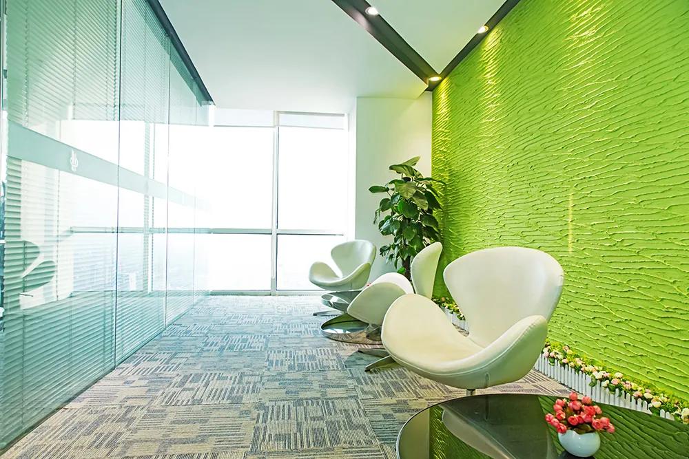 夏日“绿”调丨听说这种色系的办公室，让人不想下班
