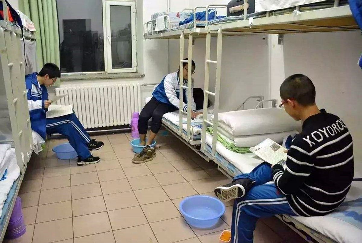 寄宿学校到底该不该去,寄宿学校坏处