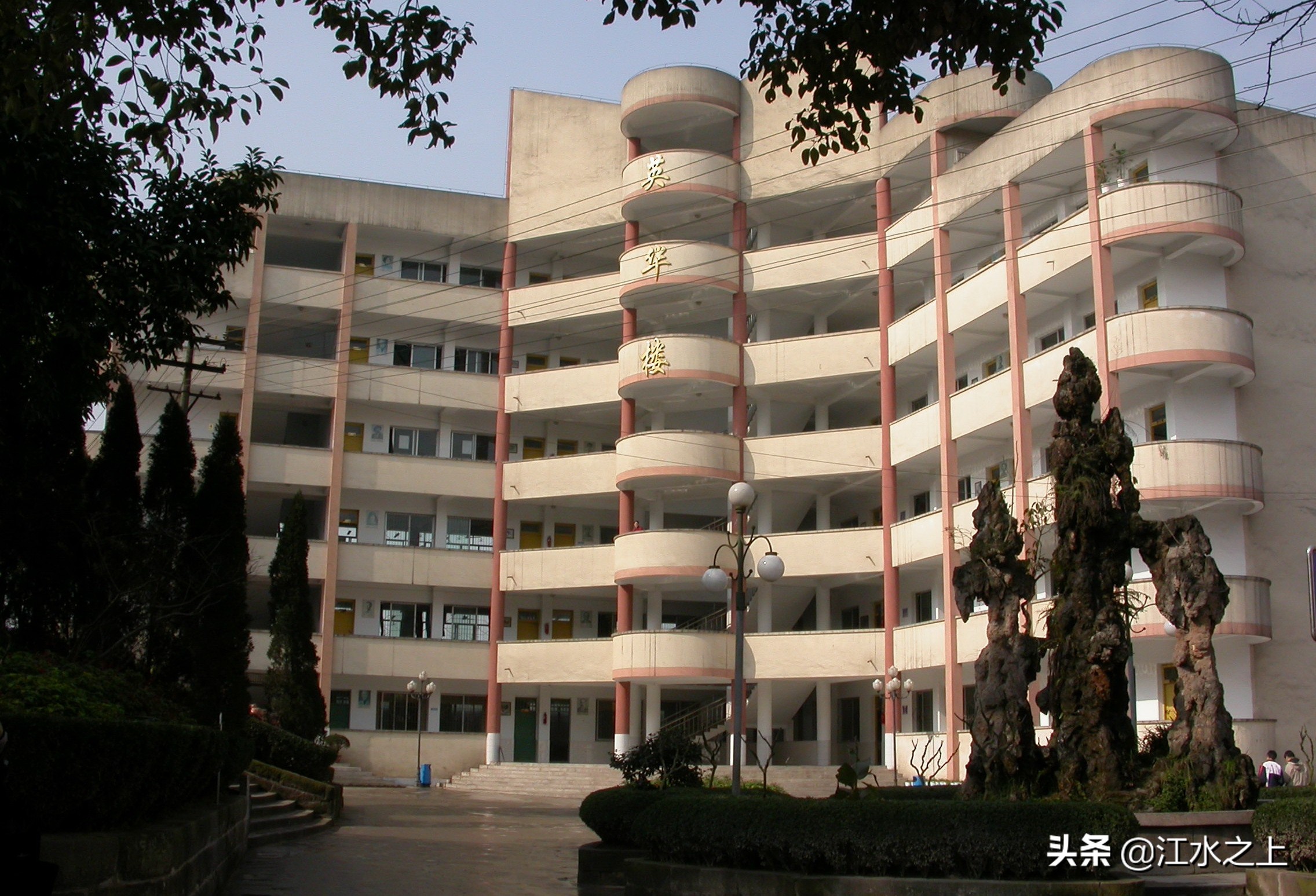 今年泸县一中高考情况,泸县一中五中四中今年的本科率