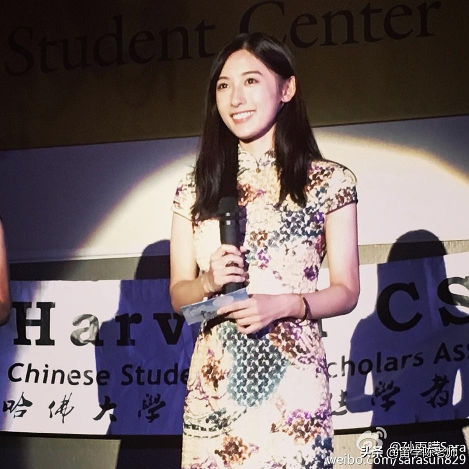 哈佛毕业后投身新闻一线，南外姐妹花被赞：中国学子最好的模样