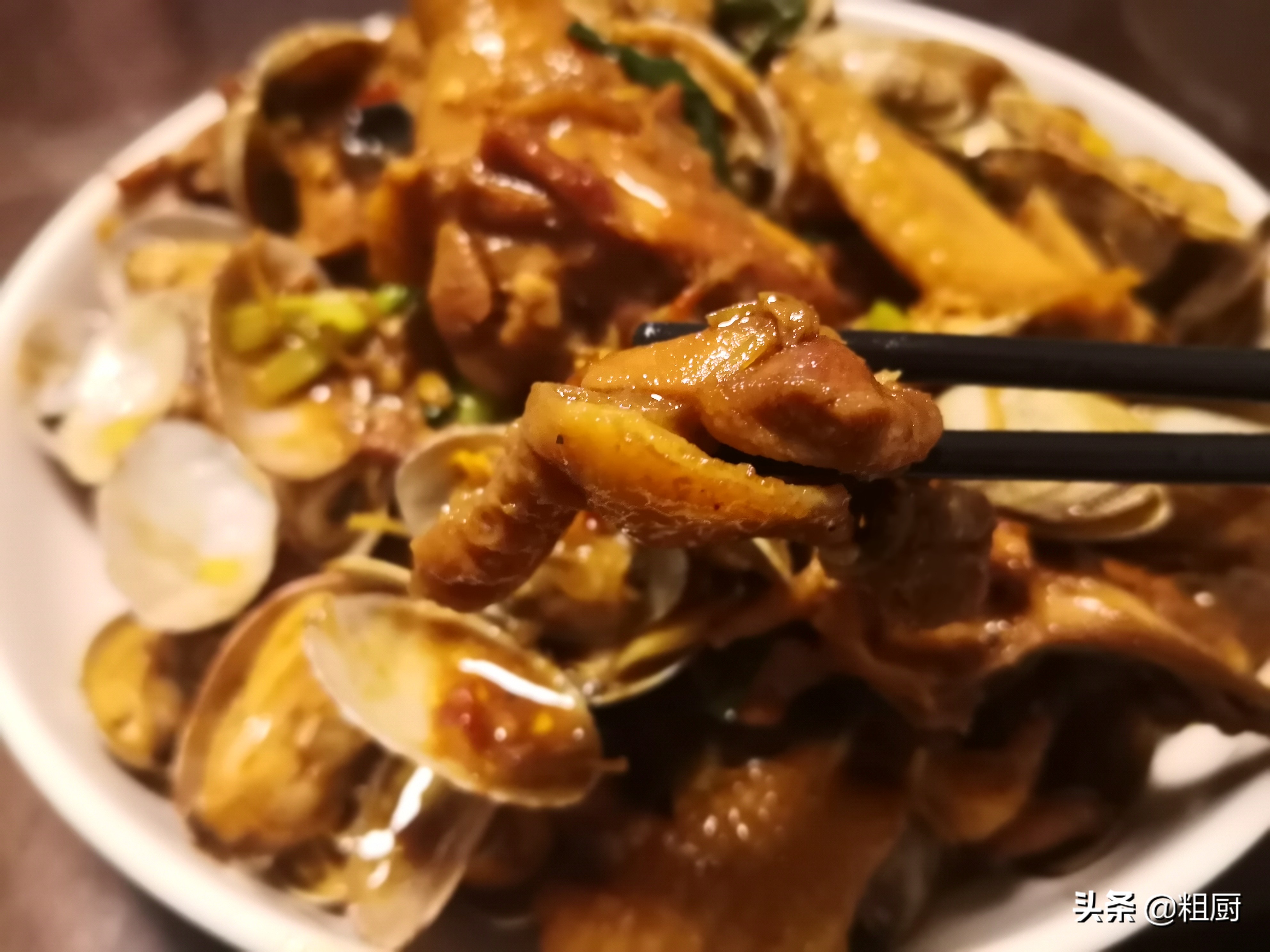 不辣的花甲炒鸡,鲜香花甲鸡的秘制酱料做法