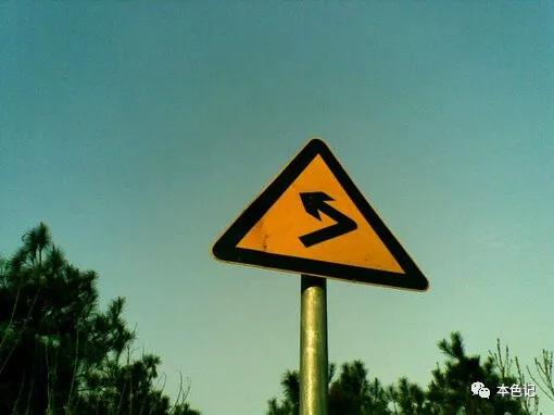 浴室里的小苍蝇,厕所里的苍蝇