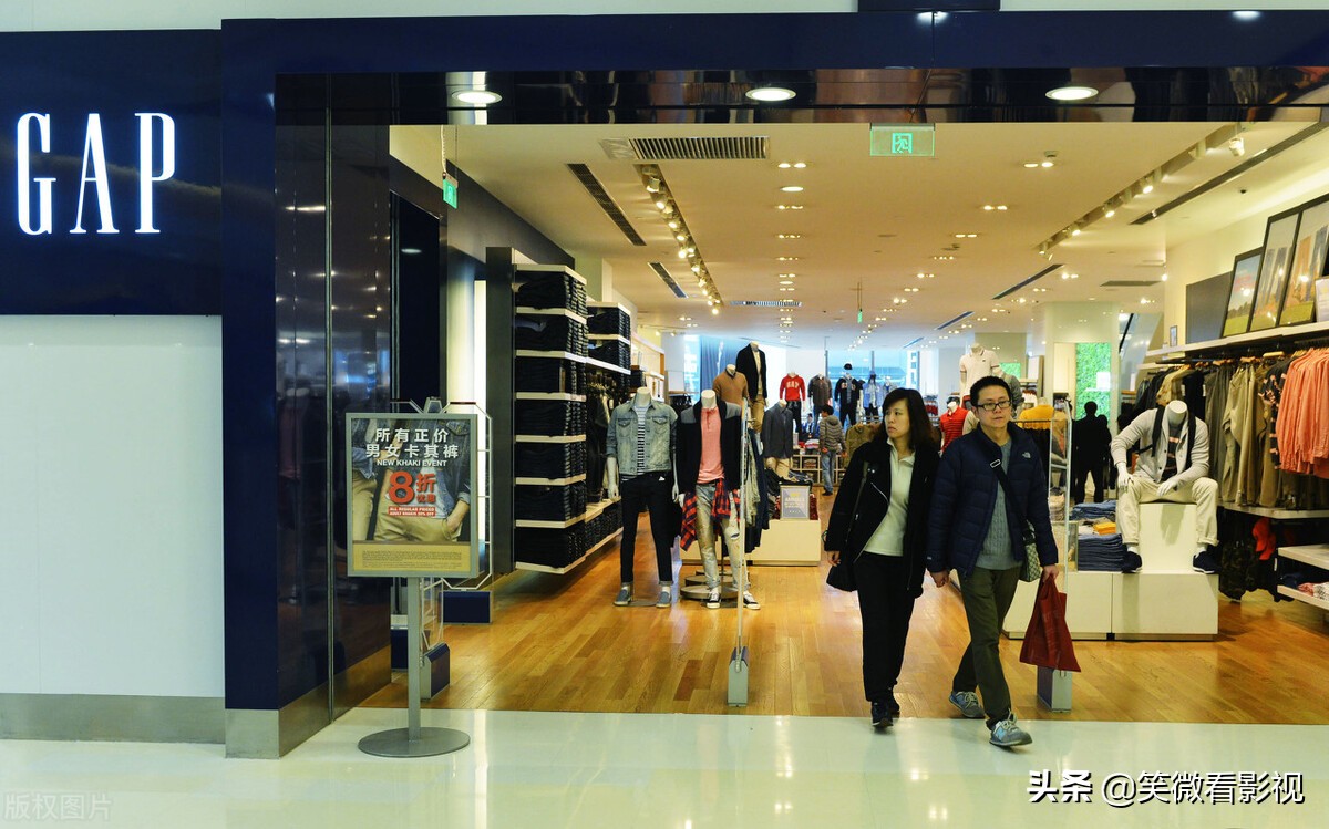 男士大学生服装品牌推荐,男士服装品牌标志大全图片