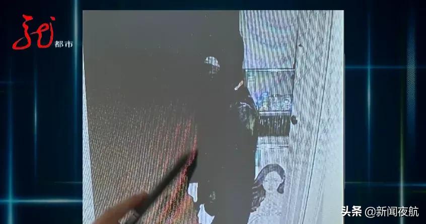 哈尔滨一商场内多家商铺被盗,哈尔滨一金店手镯被偷梁换柱