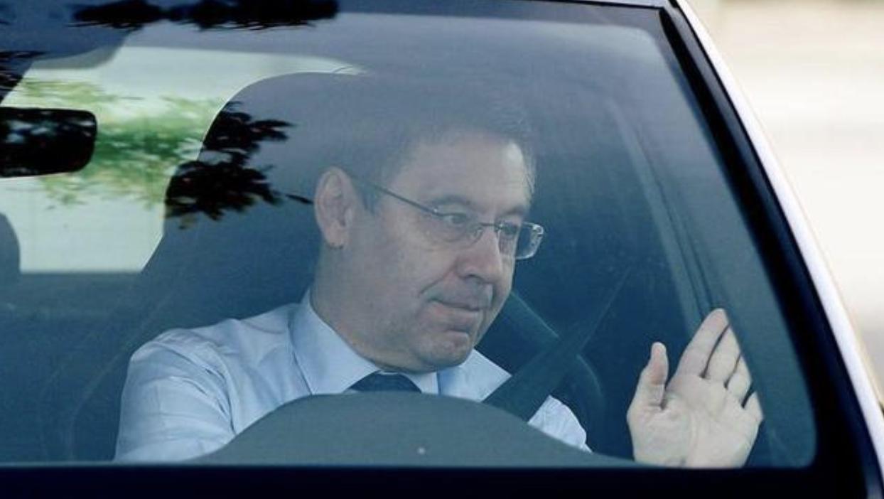 巴萨主席赛场上被挑衅下课，此前所作所为不尽人心，这下彻底凉了