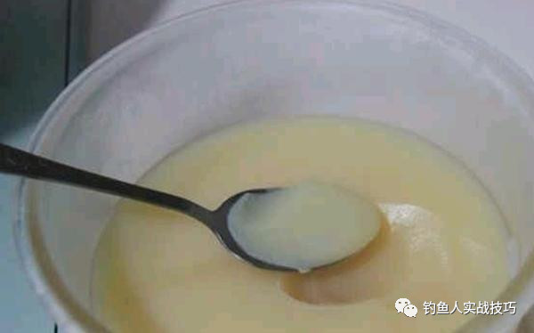 饵料钓鱼鱼一直脱钩,专攻鲫鱼鲤鱼草鱼拉饵