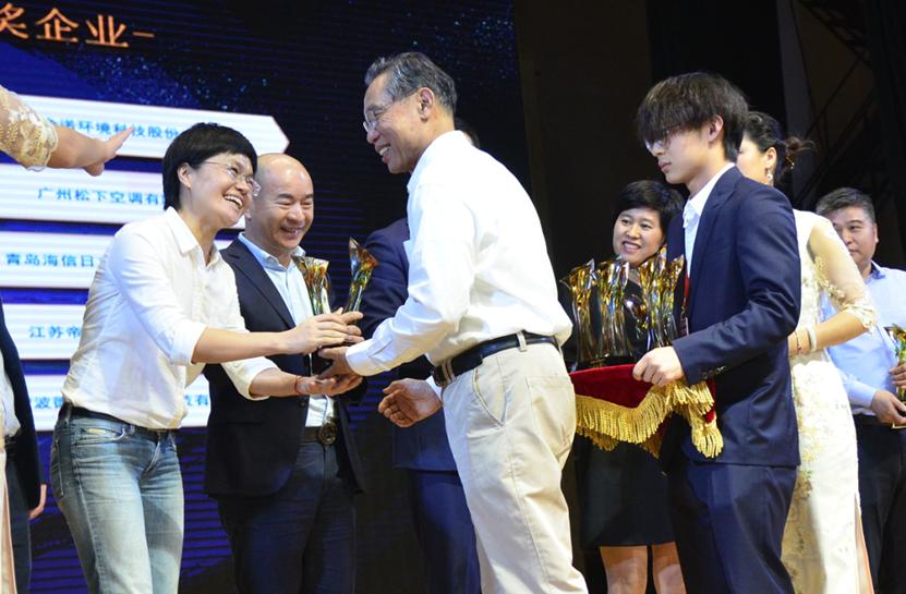 果麦新风和秒新新风哪个好,果麦新风是属于果麦文化吗