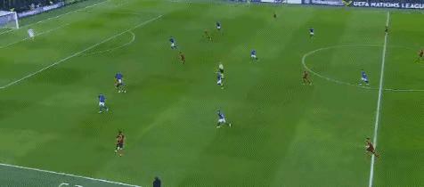 意大利主场爆冷遭北马其顿绝杀,意大利vs西班牙莫拉塔进球庆祝