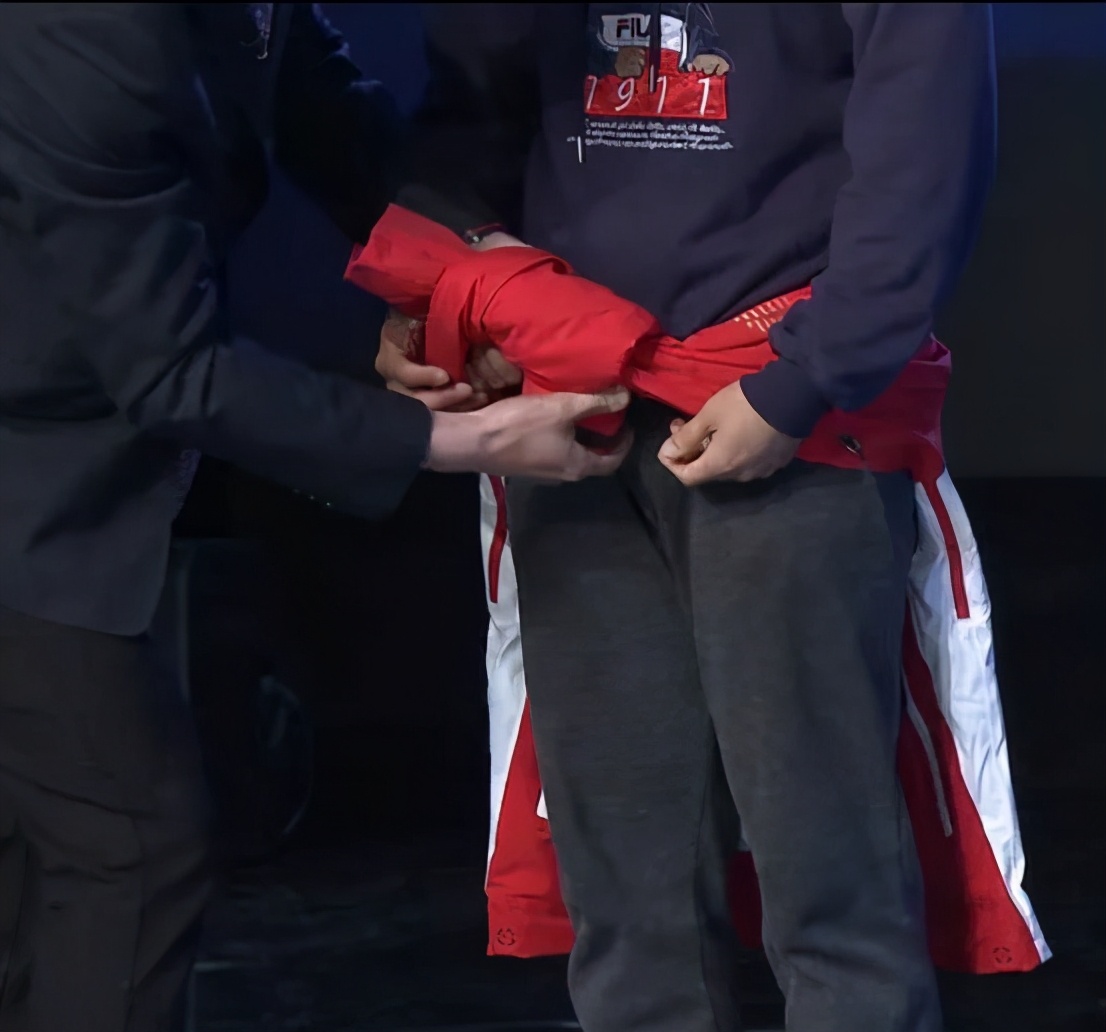 冰雪运动常见的运动损伤,冰雪路面汽车打滑如何自救