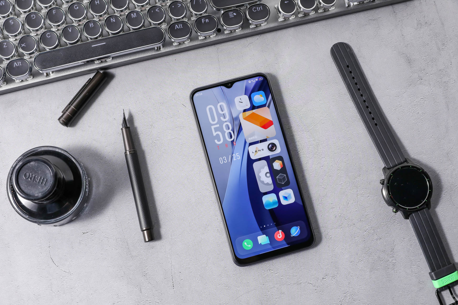 三款公认最好的iqooz3,iqooz3新系统如何穿梭平行空间