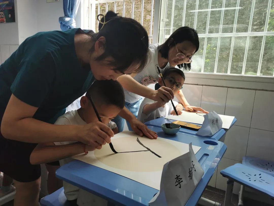 武隆区第二实验小学开学典礼,武隆第二实验小学2016级