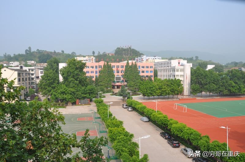 渝东北市级重点中学谁最强？云阳中学？开州中学？还是万二中？