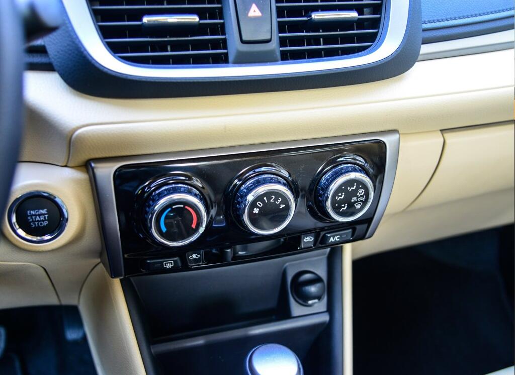 威驰两厢和飞度哪个好,飞度两厢威驰三厢