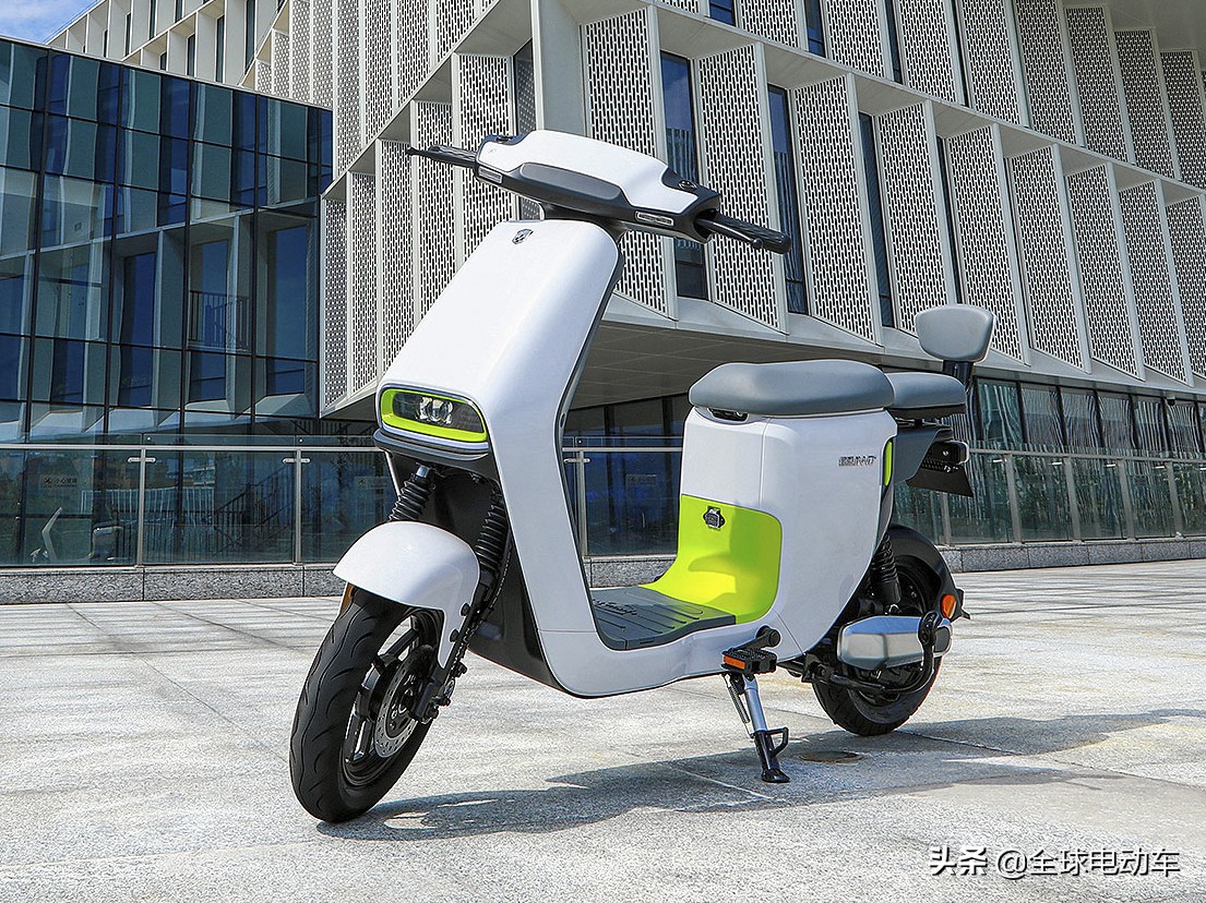 绿源电动车inno5几个小时充满,绿源电动车新国标续航300公里的车