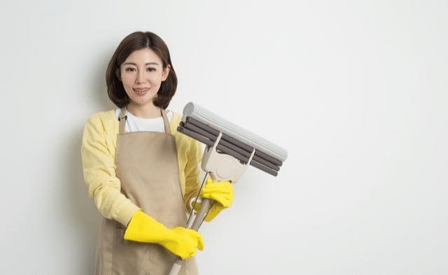 丈夫瘫痪在床妻子找保姆,丈夫瘫痪尿失禁