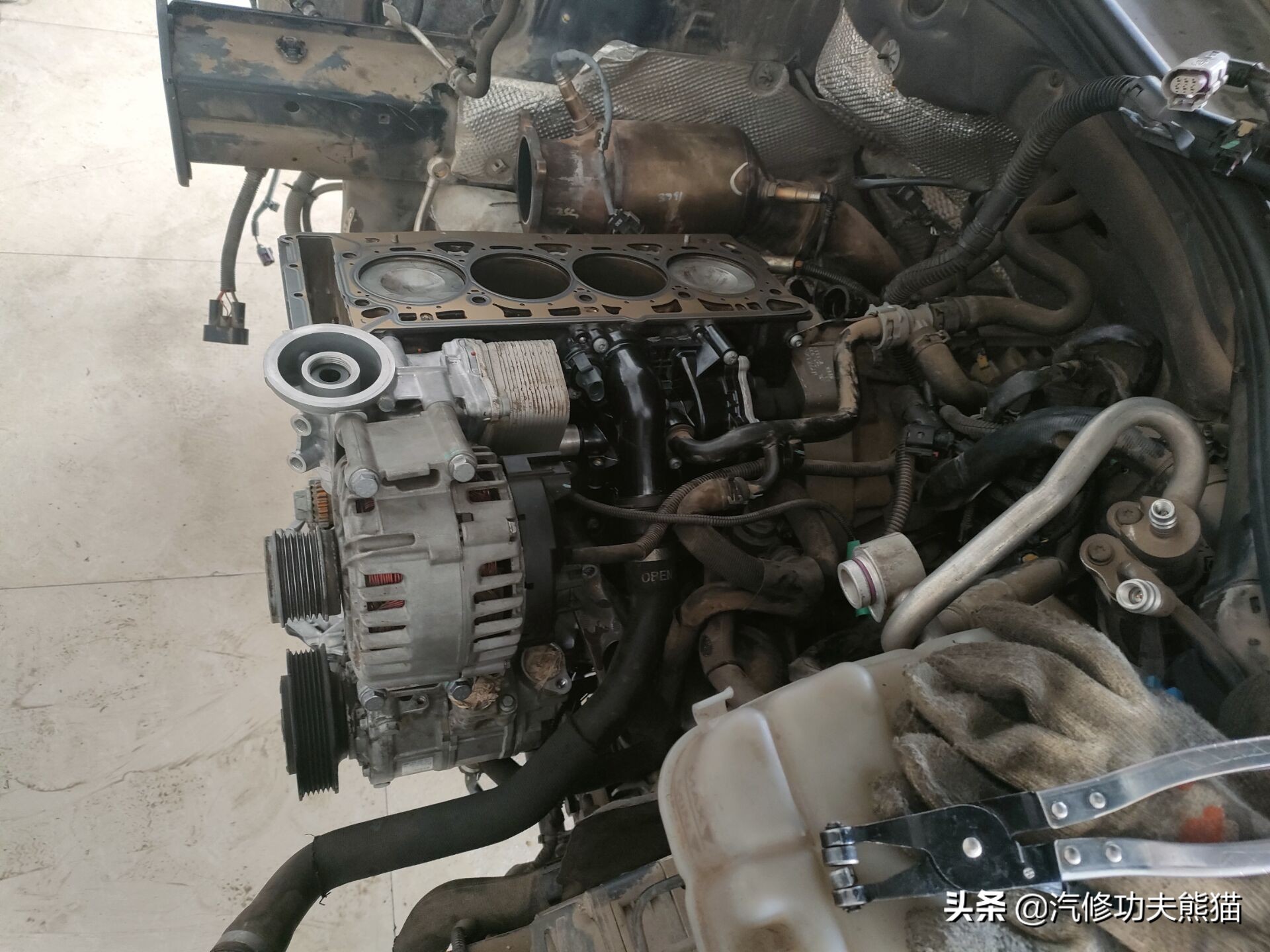 挑战奥迪A6低油耗,2009款奥迪a6l2.0t烧机油严重吗