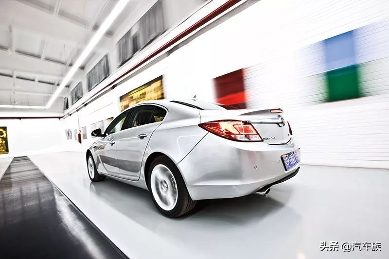 09年别克君威旗舰版路测,2011年3月别克君威2.4豪华版视频