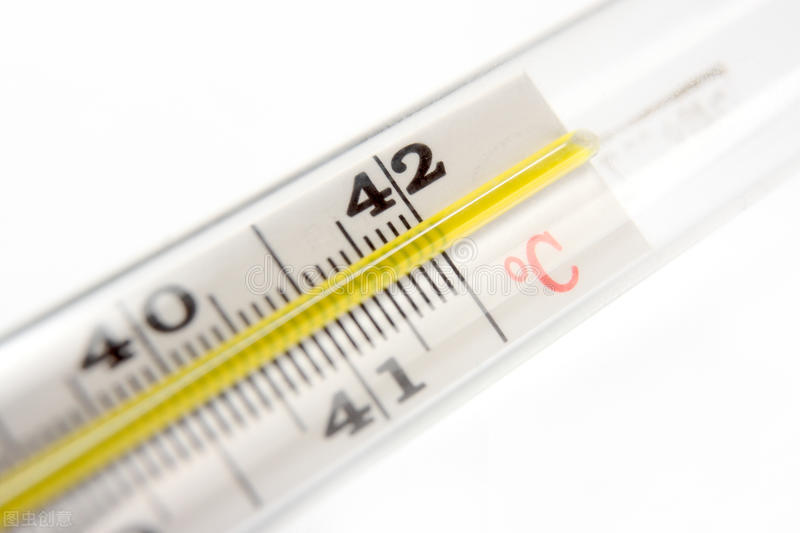 去了一趟游泳池之后一直发烧,每次游泳后上呼吸道都感染