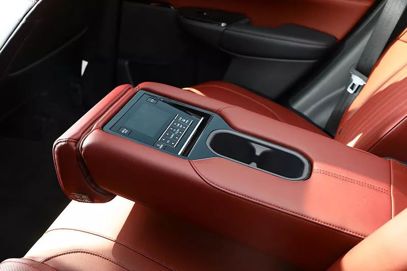 广汽本田皓影尊贵版有格陵兰白吗,高颜值的实力派suv广汽本田皓影