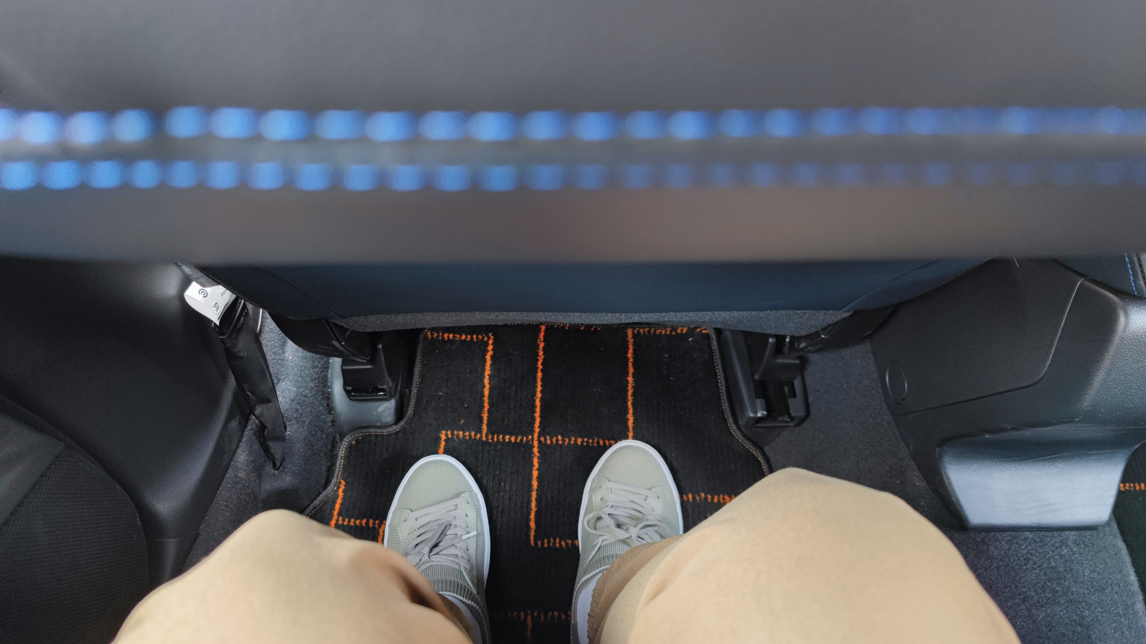 斯巴鲁xv深度试驾视频,试驾斯巴鲁xv荒野版