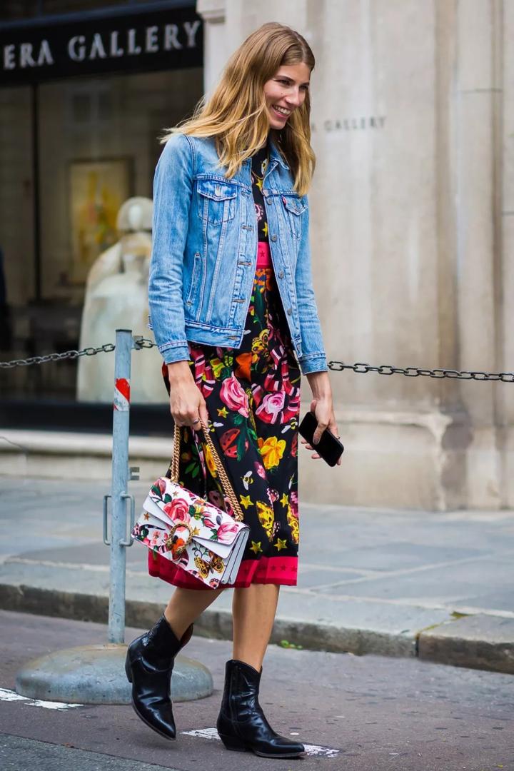 最近火了一种穿法，叫“裙子+外套”，时髦又高级，关键还显气质