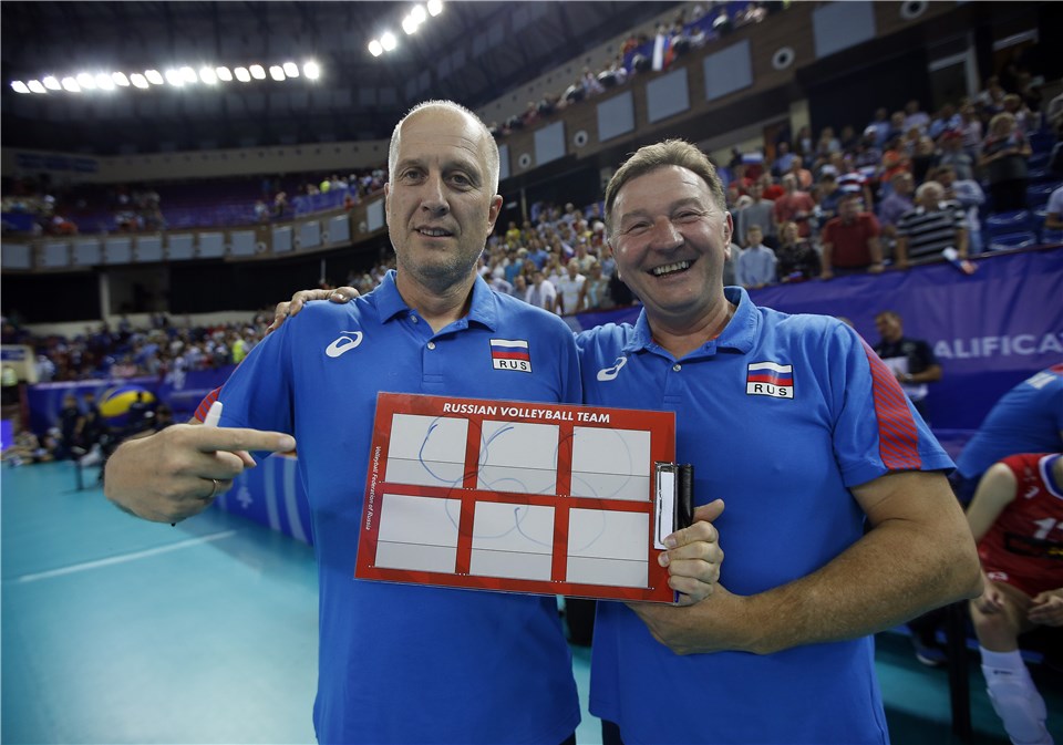 俄罗斯女排教练怒吼,俄罗斯女排动作