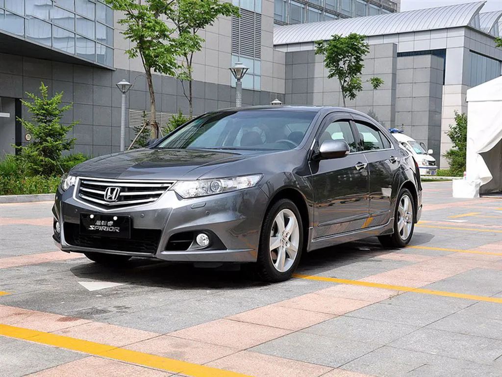 十代半代雅阁推荐哪款,十代雅阁哪一款比较好