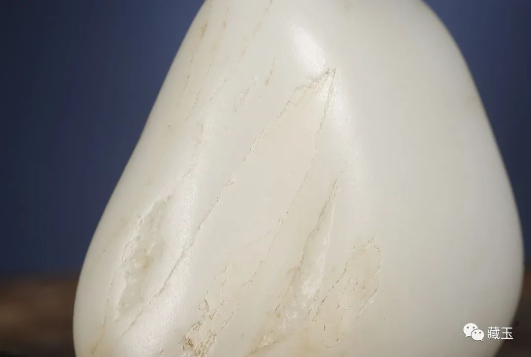 无裂不成玉,和田玉怎么才能看出有没有裂