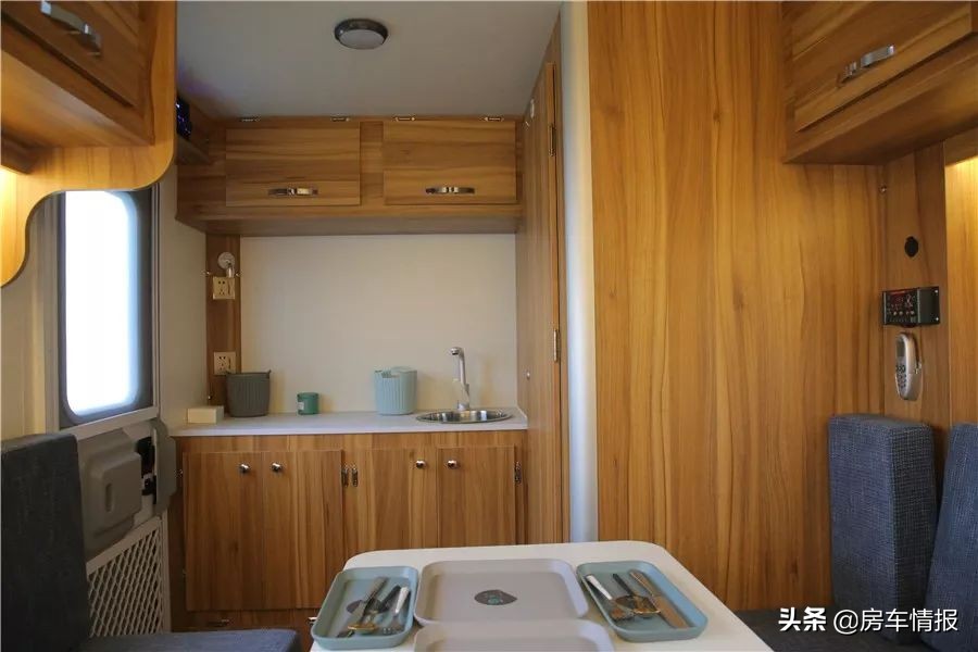 既便宜又大又能合法上路的房车,7.98万房车