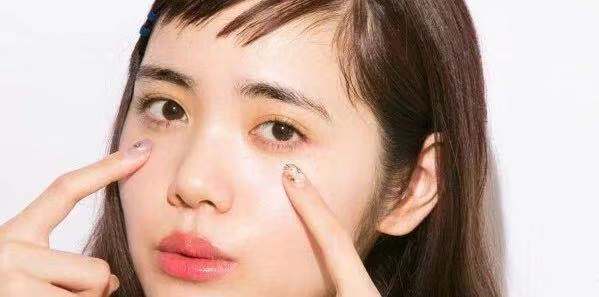 是新手又要戴很久的美瞳怎么选,美瞳怎么戴进去新手美瞳推荐