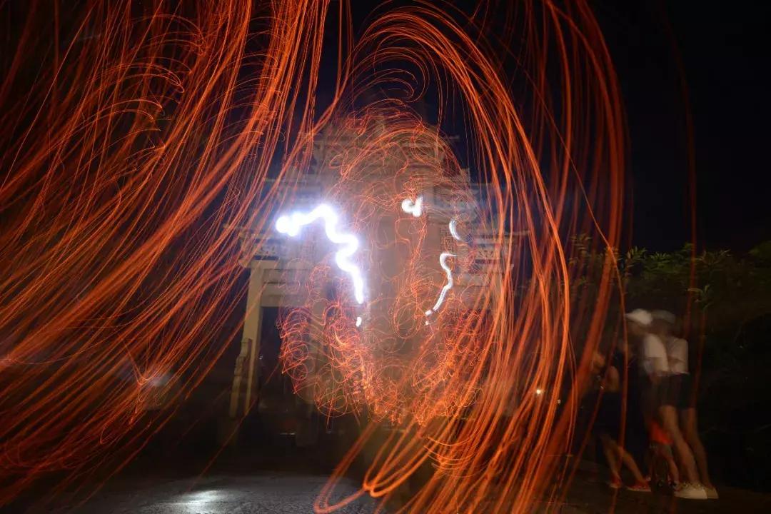 cctv榫欑伅,cctv璇锋偍娆ｈ祻姹熻タ濠烘簮