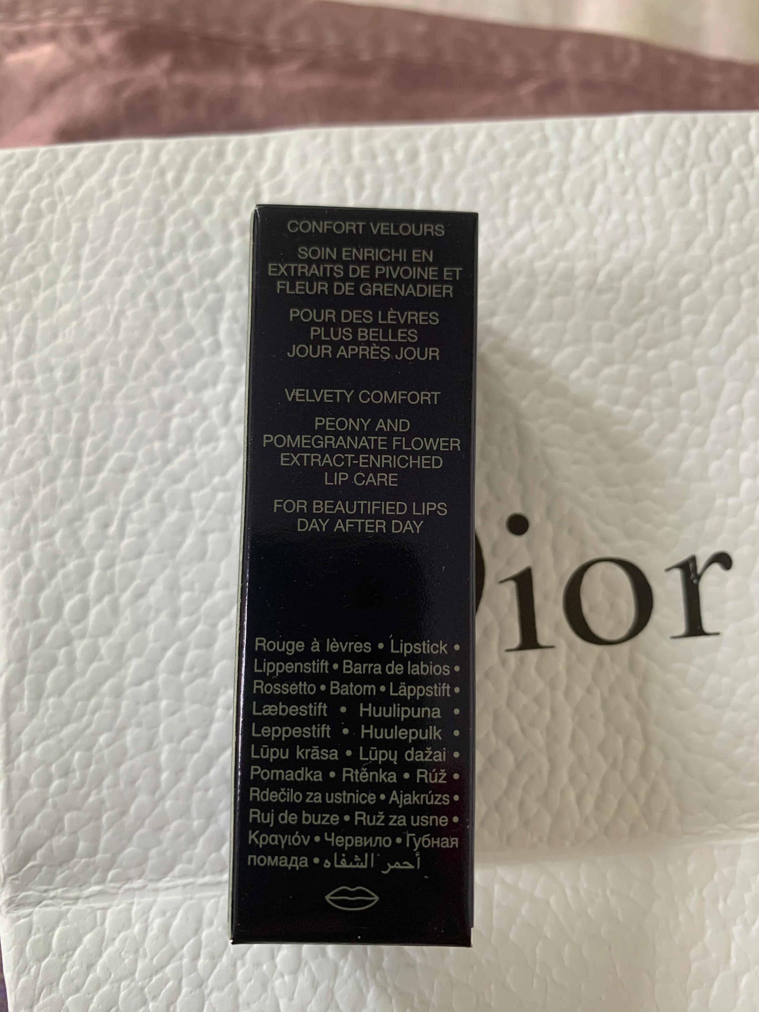 美妹们谁能帮看看这款999是真是假？