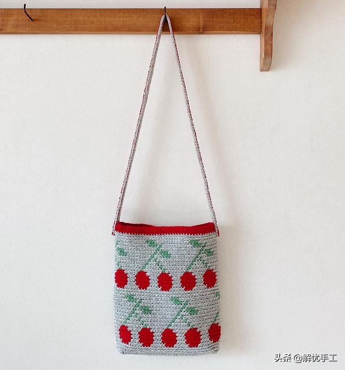 简单漂亮的小包包钩针教程,韩国钩针钩桌布花样教程