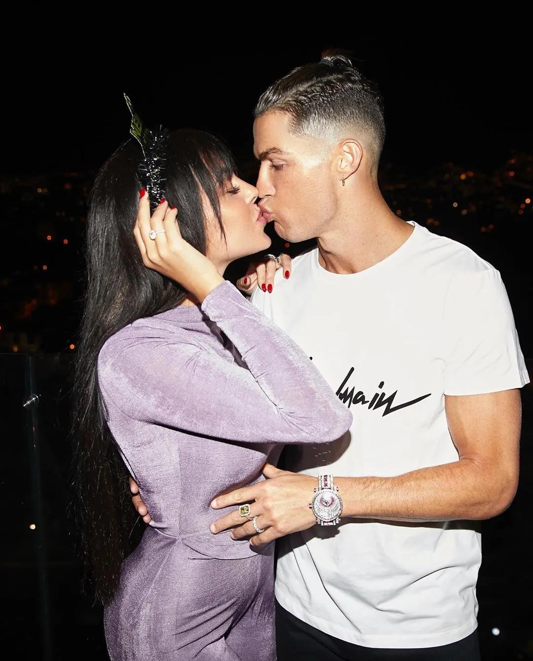 全球第一高富帅被柜姐拿下,世界上最厉害的海王c罗